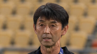 鹿島OB石井正忠がパトゥム監督電撃解任！元神戸、新潟、広島所属選手の去就に影響も？