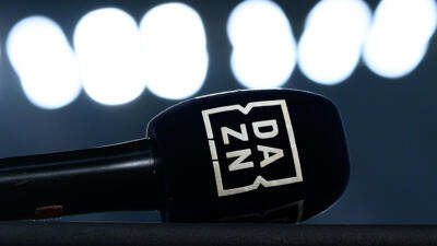 DAZN実況アナが一部投稿に激怒「審判を…」担当外のFC東京vs柏レイソルにも言及「驚く判定が…」