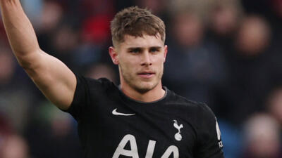 トッテナムがオランダ代表DF放出に対して約210億円を要求、世界記録級と話題に