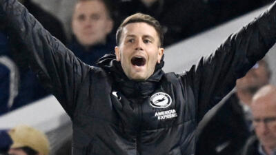 アーセナルの「時間稼ぎ」をブライトン指揮官が批判「1試合でGKが3回も…」