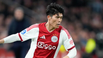 冨安健洋、「アヤックスと契約延長する可能性はあるのか？」去就について問われる