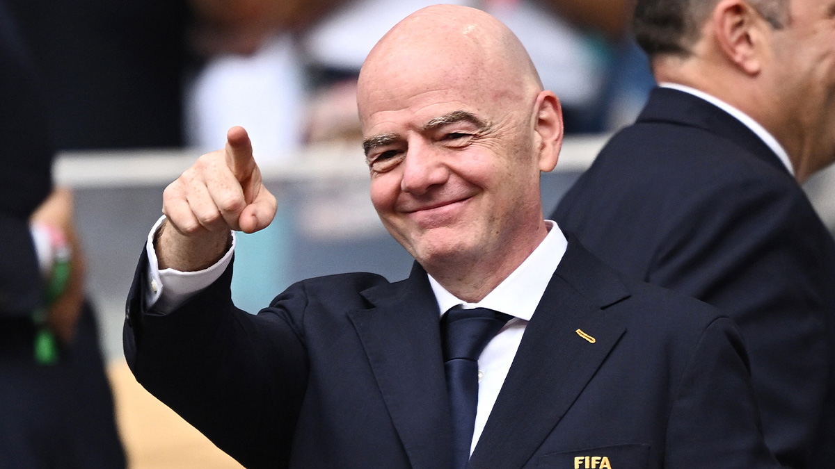 FIFAの「ピッチ外の戦術」、集金マシーンと化した非営利団体の光と影