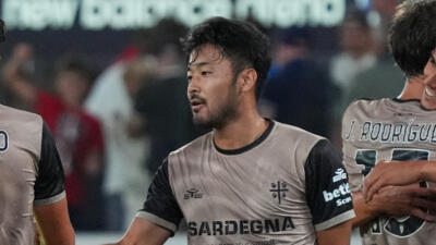 「史上初の…」日本代表落選の菅原由勢の買い取りオプションをカリアリは確保！