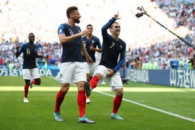 [카드 뉴스] “누가 제일 특이할까” 역대 월드컵 세레모니 TOP 9