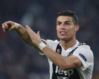 ‘호날두가 없네’ 이번 시즌 챔스 득점왕 경쟁 순위는?