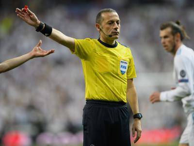 [카드 뉴스] “어서 오세요 행운의 부적이여” 챔스에서 특정 팀 성적이 유독 좋은 심판들