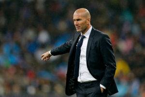 Zidane sambung kontrak baharu dengan Real Madrid