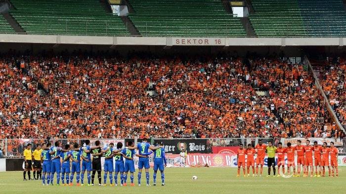 Perlawanan Persija Jakarta menentang Persib Bandung ditunda