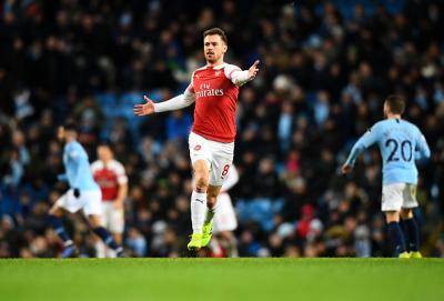 Perginya Seorang Jentera Tengah Arsenal