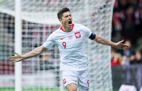 Lewandowski, Glik julang Poland - Football Tribe Malaysia