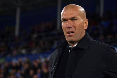 ‘Saya mahu kekal’ adalah ayat paling popular di dalam kem Real Madrid dan ia jelas memeningkan Zidane