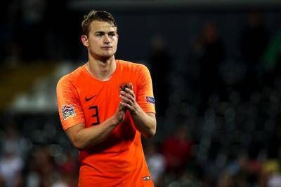 ‘Ronaldo ajak saya sertai Juventus’ – De Ligt