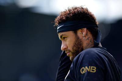 PSG letak harga 300 juta untuk Neymar