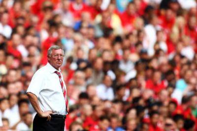 Kelas ’92 ceritakan bagaimana Ferguson menengking pemain hanya disebabkan subang telinga