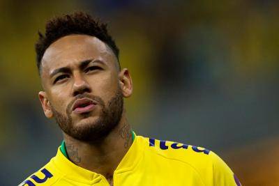 Nak keluar punya pasal, Neymar tawar diri pada kelab lain