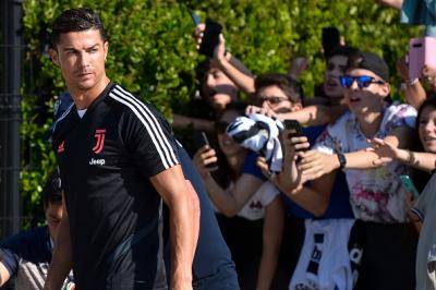 Ronaldo ‘show off’ koleksi but baharu