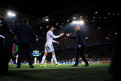 Video – Gareth Bale gembira di Madrid, apa masalah Zidane?