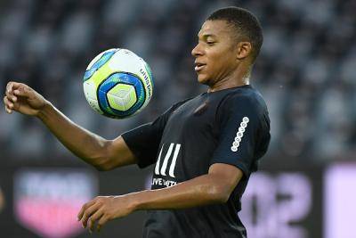 Video – Mbappe mohon maaf, janji terus setia