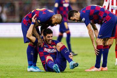 Luis Suarez ruled out up to 3 months due to knee injury