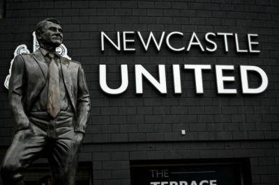 [VIDEO] Newcastle United the first Premier League club to put staff on temporary leave