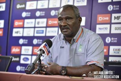 Zainal Abidin terharu dengan pengiktirafan Globe Soccer Awards