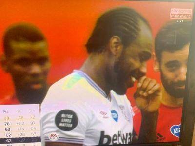 Pogba tidak senang ketika Bruno Fernandes dan bintang West Ham berkongsi lelucon mengenai harga dirinya yang mahal