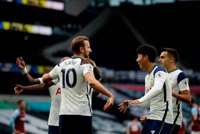 Tim Sherwood tips Tottenham for Premier League title win this season with Van Dijk injury throwing it wide open