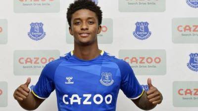 Everton menandatangani Demarai Gray dari Bayer Leverkusen