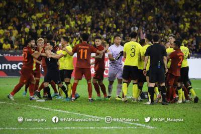 Malaysia menang tipis ke atas Thailand, sekali lagi jadi mangsa pengadil