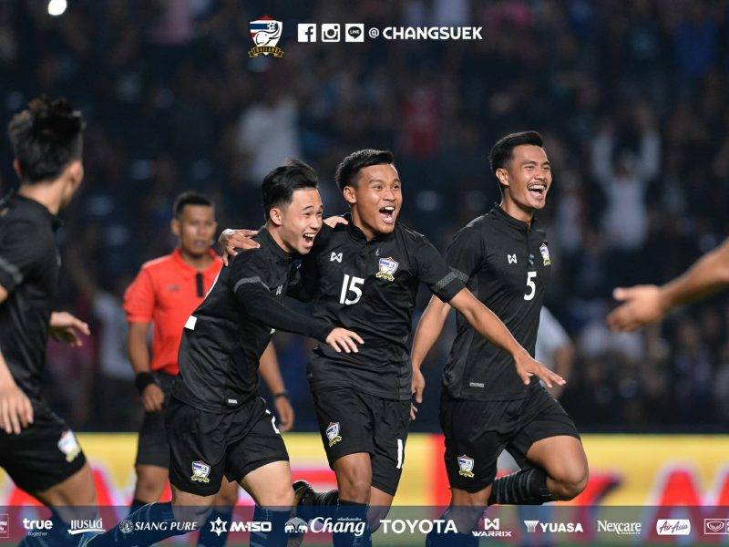 ช างศ กโซร นด บญ ป น 2 1 ประเด มสามแต ม M 150 Cup ฟ ตบอลไทรบ ประเทศไทย