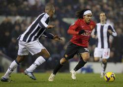 อย่ากล่าวหาเด็กผม! เอเย่นต์ เตเวซ จวกกลับ เนวิลล์ ไม่ทำการบ้านให้ดี ปมวิจารณ์ความเป็นมืออาชีพ