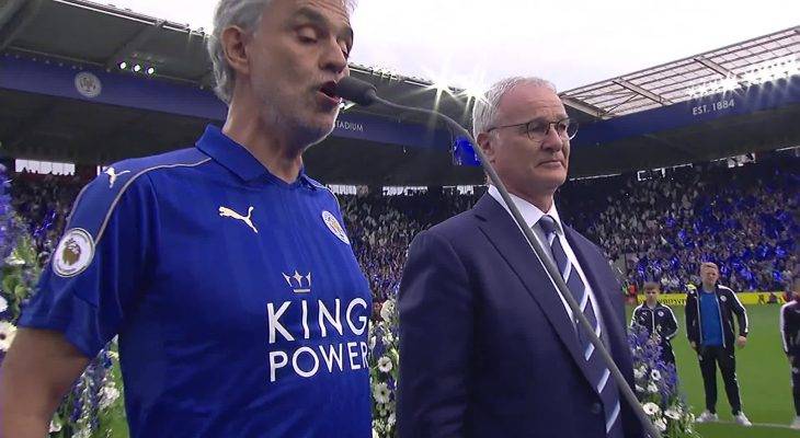 CĐV Leicester tri ân HLV Ranieri tại trận đấu với Liverpool