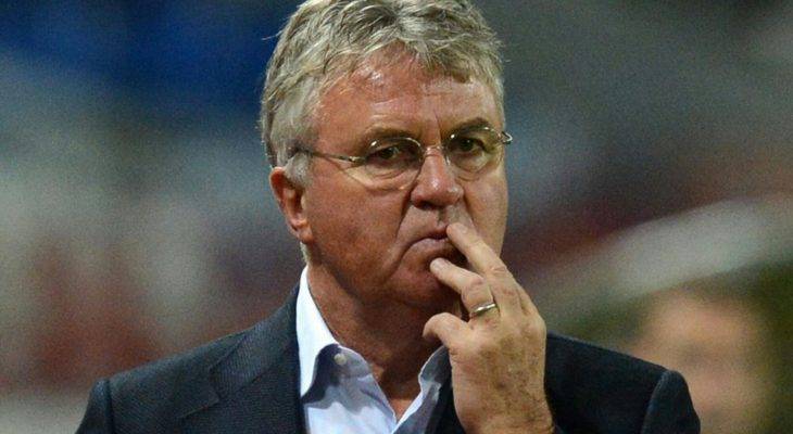 Leicester City mời Guus Hiddink về tiếp quản ghế nóng