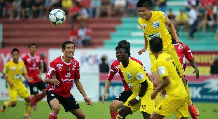 Vòng 8 V-League: FLC Thanh Hóa củng cố ngôi đầu