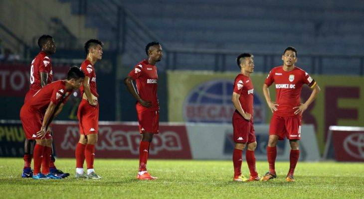 Vòng 8 V-League : SLNA và Bình Dương cầm chân nhau, Quảng Nam gây thất vọng