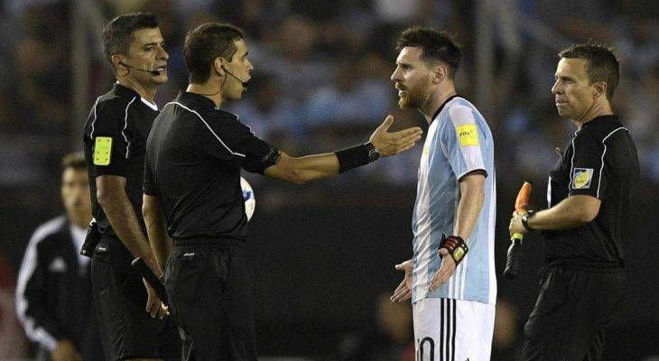 Barcelona phản ứng dữ dội vì án phạt dành cho Messi