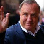 Tân HLV Hà Lan: “Tôi không quỳ xuống để xin được bổ nhiệm”