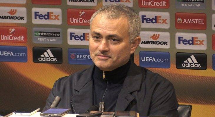 Mourinho: “Thi sĩ không thể có được nhiều danh hiệu”