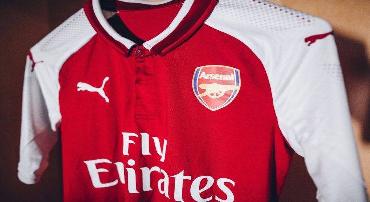 Arsenal chính thức ra mắt áo đấu mùa giải 2017/18