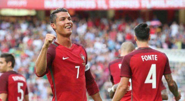 Hòa Mexico đáng tiếc, Cristiano Ronaldo bỏ họp báo sau trận