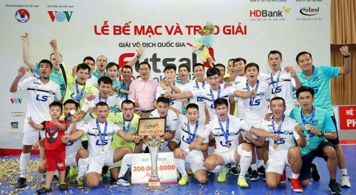 Giải futsal VĐQG 2017: Thái Sơn Nam đại thắng trong ngày trao cúp