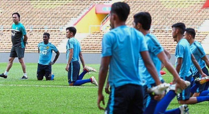 HLV U23 Malaysia vui mừng vì có đủ cầu thủ lên tuyển