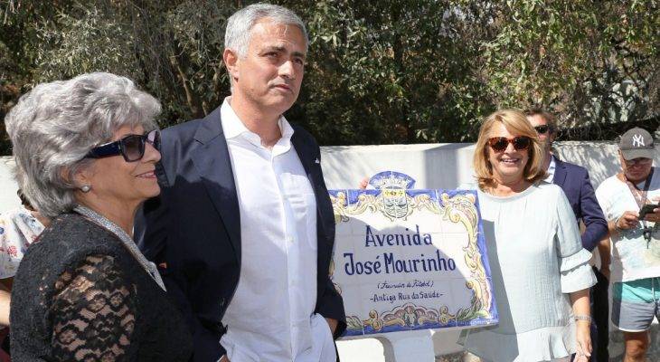 Jose Mourinho được tri ân tại quê nhà Bồ Đào Nha