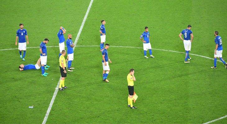 Italia 0-0 Thụy Điển: Chia tay Italia