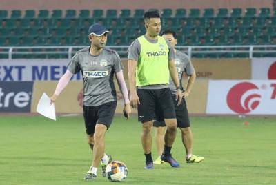 Sốt vé trận Sài Gòn – Hoàng Anh Gia Lai