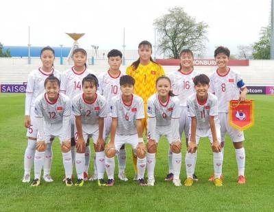 Đội tuyển U19 nữ Việt Nam ổn định chỗ ở, tập nhẹ làm quen thời tiết