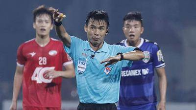 CLB Viettel và Bình Dương có thể đá lại vì sai sót của trọng tài