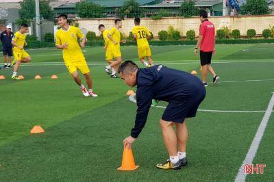 Thầy trò HLV Phạm Minh Đức hội quân chuẩn bị cho V.League 2020