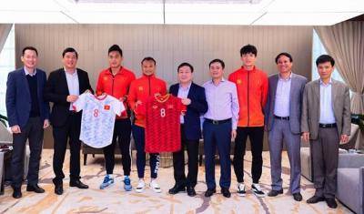 Viettel khen thưởng các cầu thủ đội tuyển U22 Việt Nam